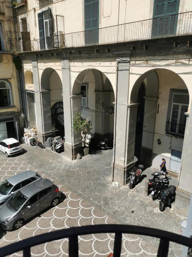 Napoli Centro Chiaia Apartment Екстериор снимка