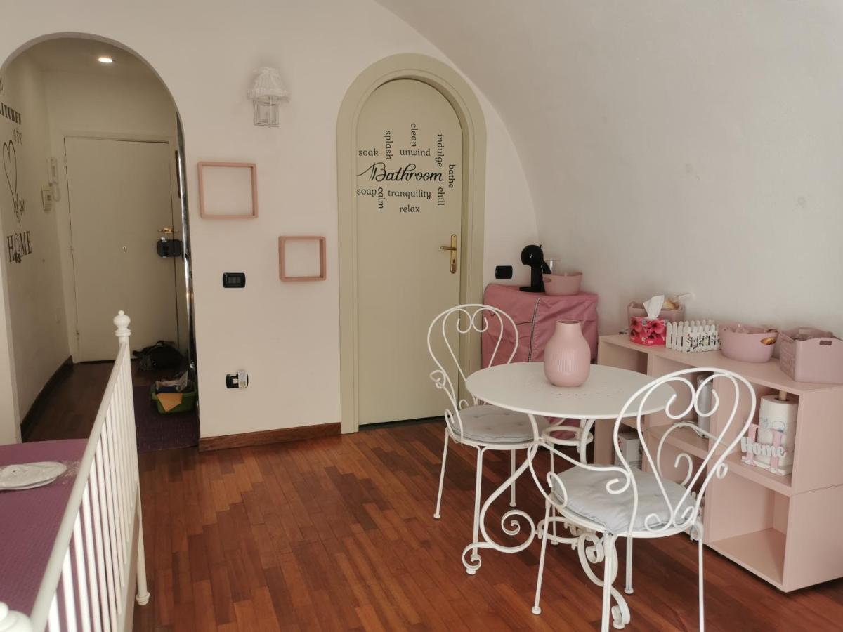 Napoli Centro Chiaia Apartment Екстериор снимка