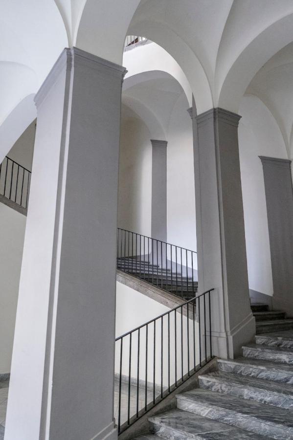 Napoli Centro Chiaia Apartment Екстериор снимка